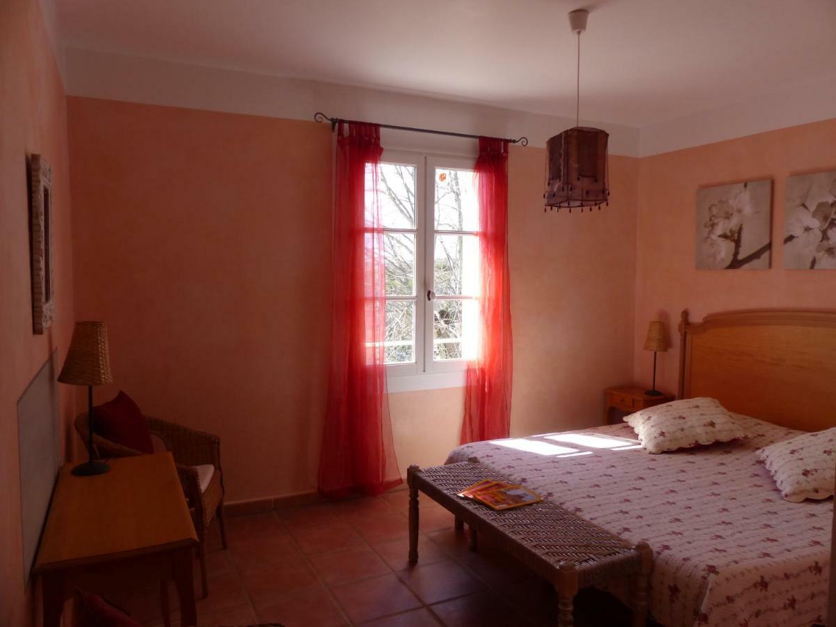 La Ferme Du Petit Segries Bed & Breakfast